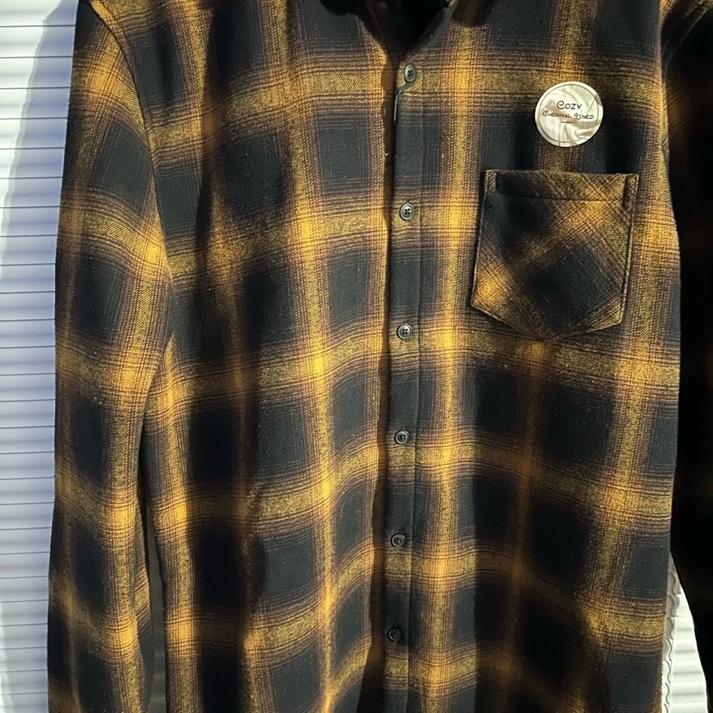 Nomad mens button
